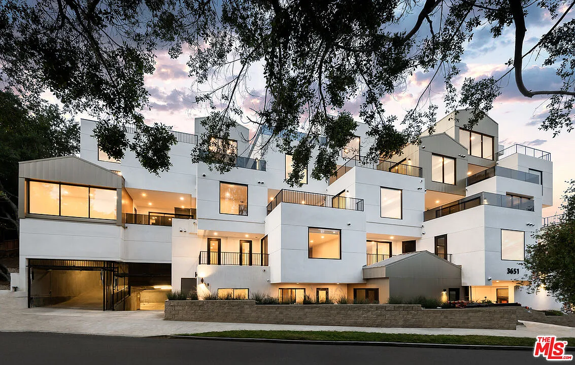 3651 Regal Place 1 (2)
