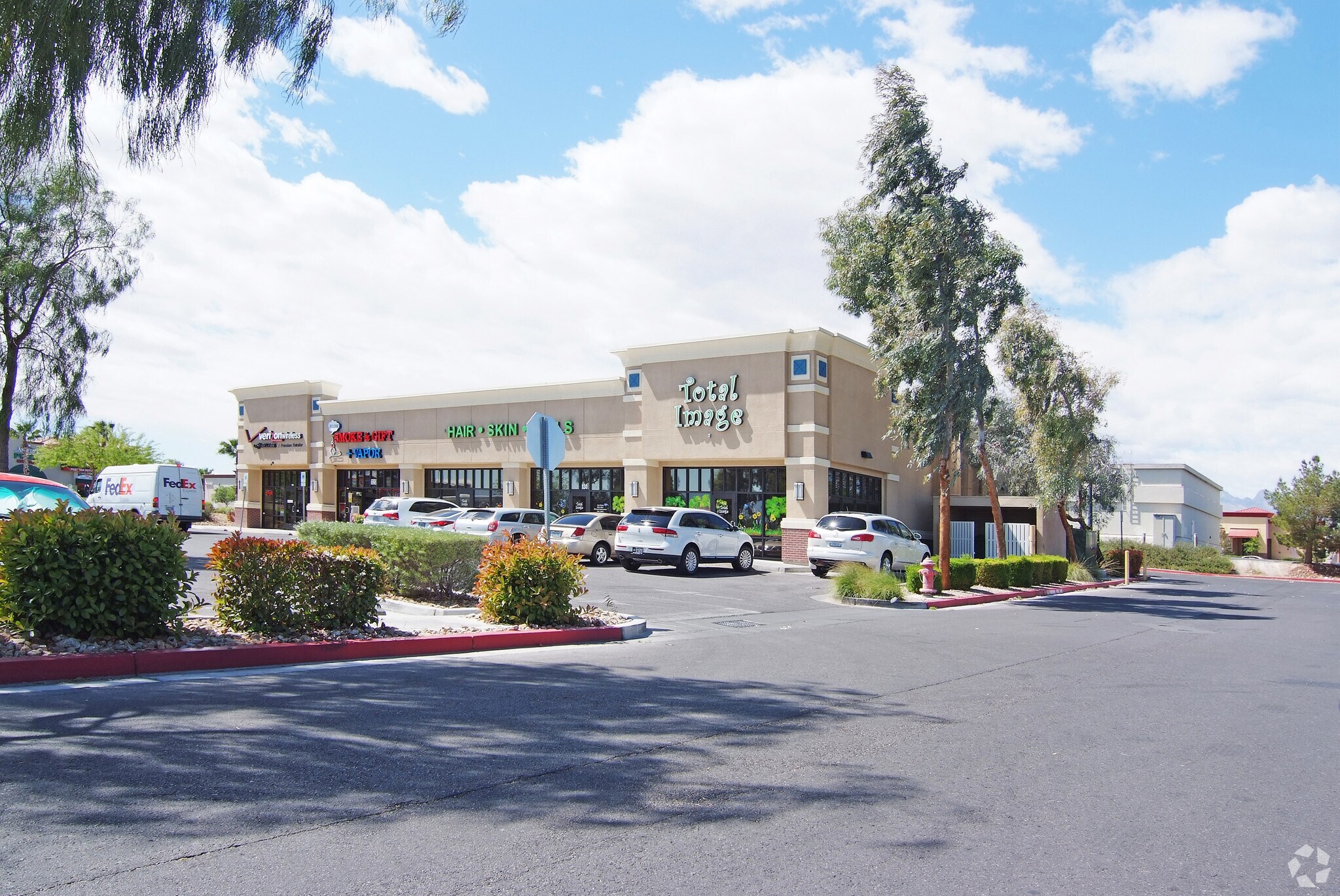 5860-W-Craig-Rd-Las-Vegas-NV-Primary-Photo-1-LargeHighDefinition